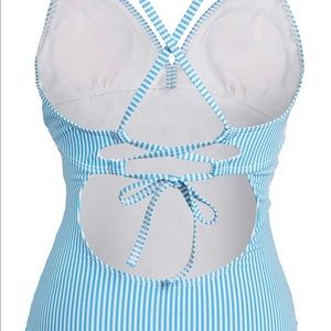 NWT ruffle swimsuit